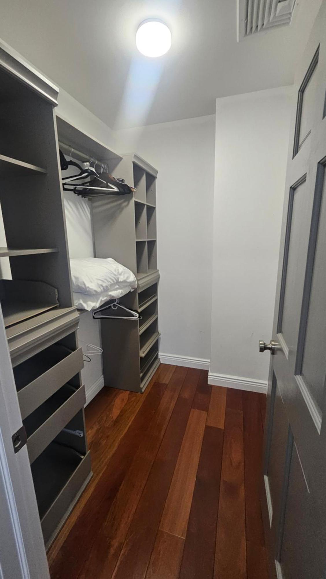Luxury Hotel-Style Room In Queens, 뉴욕 외부 사진