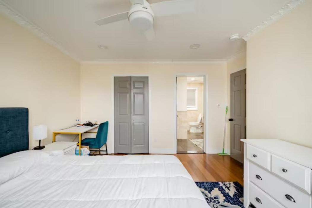 Luxury Hotel-Style Room In Queens, 뉴욕 외부 사진