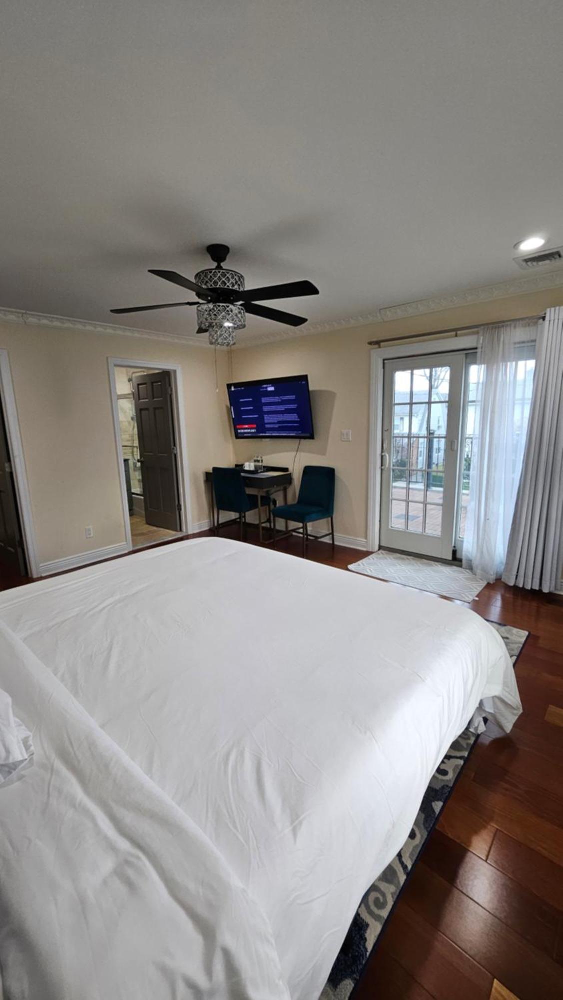 Luxury Hotel-Style Room In Queens, 뉴욕 외부 사진